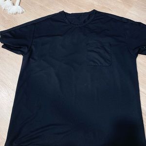 EUC lululemon dry fit pocket tee